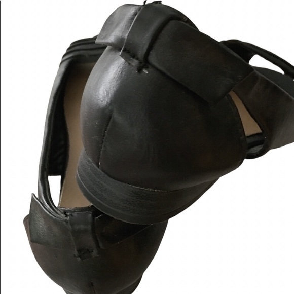 Avenue Slip On Open Toe Shoes - Black 8.5 Wide Width. - Picture 7 of 8